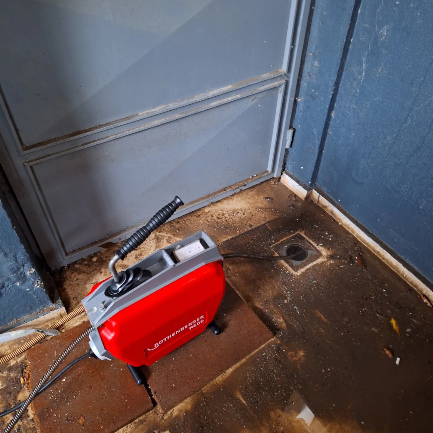 WC yenileme sürecinde kontrollü çalışma