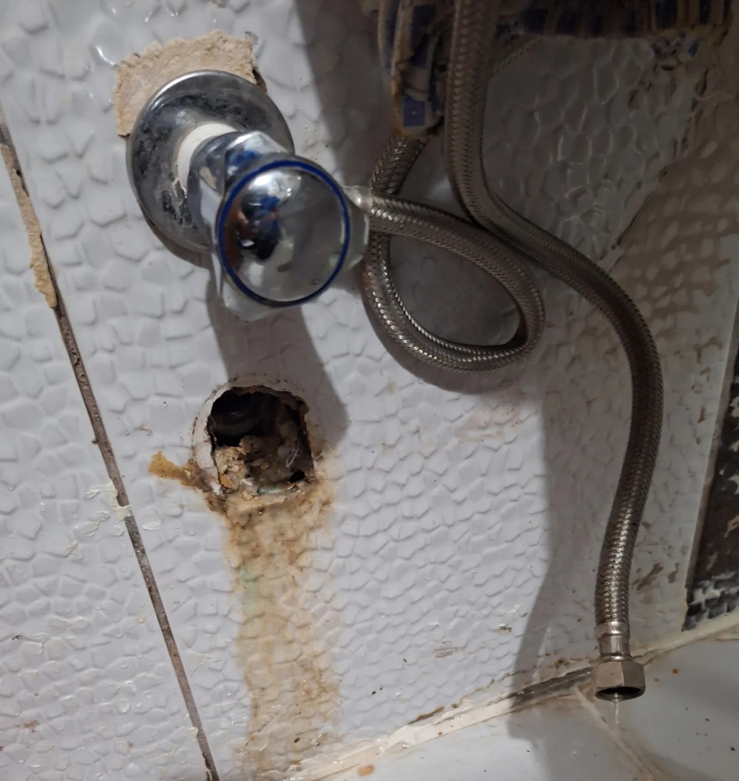 Musluk ve bağlantı noktası kontrolü